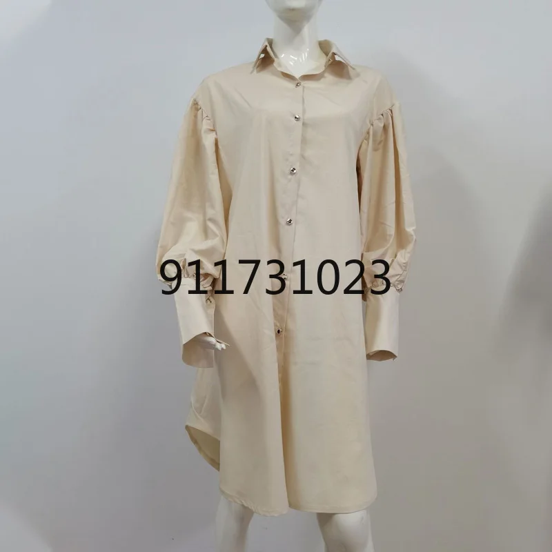 Платье средней длины с рукавами-фонариками на пуговицах | Тематическая одежда и