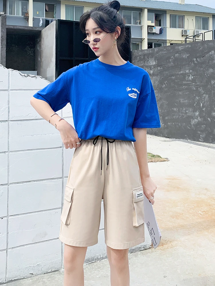 

Tooling shorts women's summer loose 2021 new straight tube student leisure pants Hong Kong Fashion Sports Capris