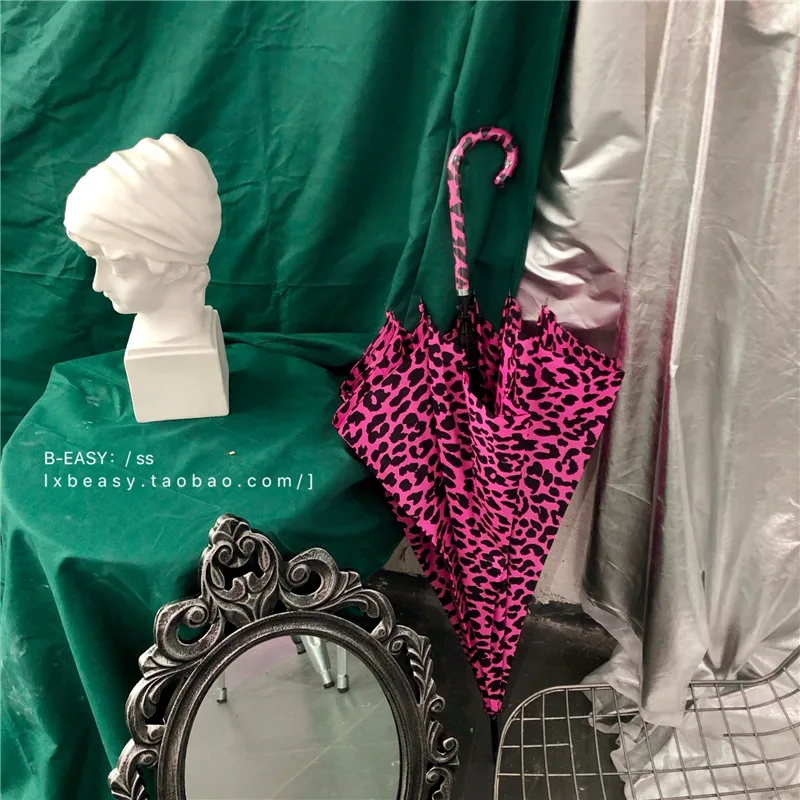 

Long handle umbrella with chic color leopard print, wind resistant, automatic rain proof, UV proof, sexy Pussycat Doll umbrella