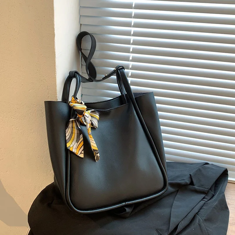 

Luxury Large Capacity Tote Handbag and Purse Fashion Big Bucket Women Shoulder Bag Designer Soft PU Crossbody Bags for Women Ins