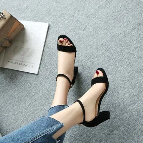 

2021 New Thick Heel 7 Cm 5 Cm Sandals Women Summer Wild Large Size High Heel Mid-heel Buckle Sandals Open Toe Flock Pumps Shoes