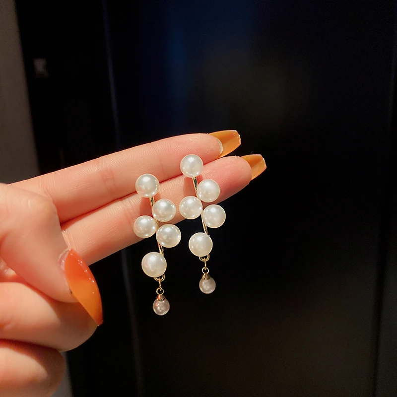 

OLIRAFT 2021 Pearl Dangle Earings Fashion Jewelry Long Ear Rings for Women European Korean Design Elegant Style Light Luxury