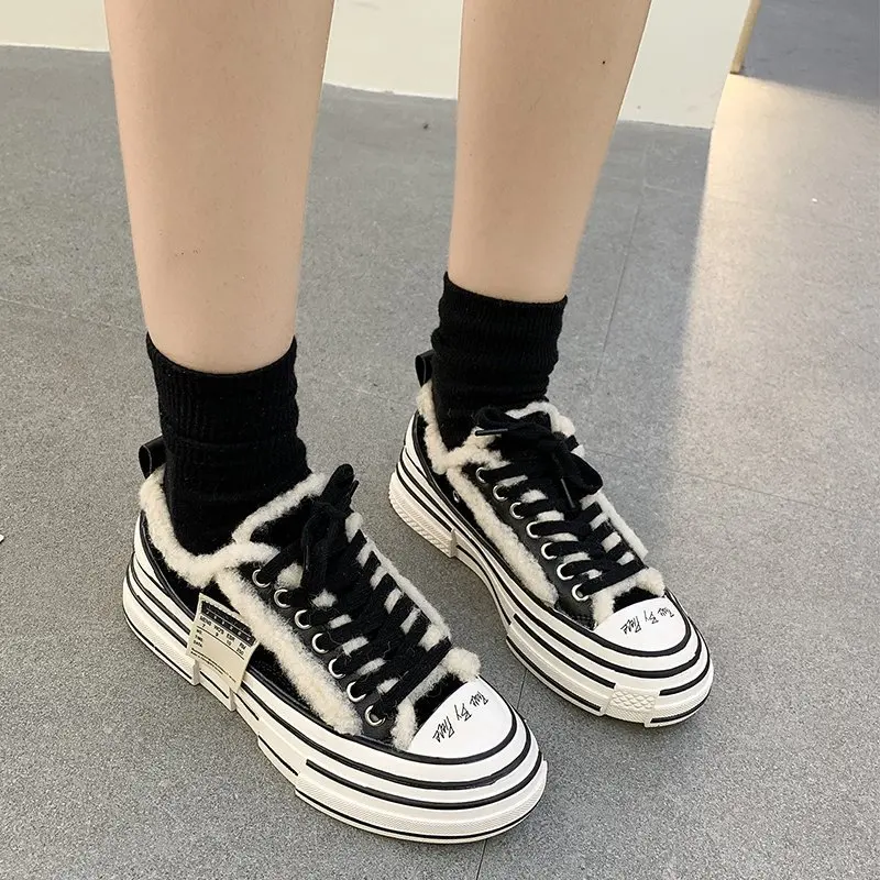 

OIMG Fur Lace-up Ladies Canvas Shoes Short Plush Platform Sneakers Women Vulcanized Shoes Round Toe Casual Women's Flats Chunky