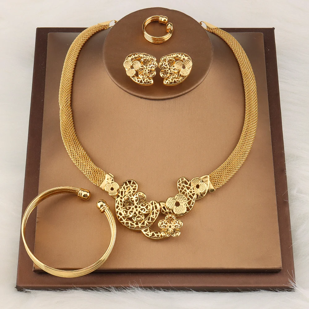 

2022 Fashion Women Ring Jewelry Set Gold Plated Floral Chain Necklace Gold Bracelet Earrings for Dubai African Weddings Set