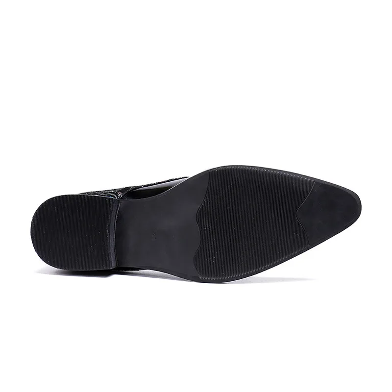

2019 Genuine Leather Men Dress Shoes Fashion Embroidery Office Rivet flats Luxury Men Pointed Wedding Party Casual Shoes