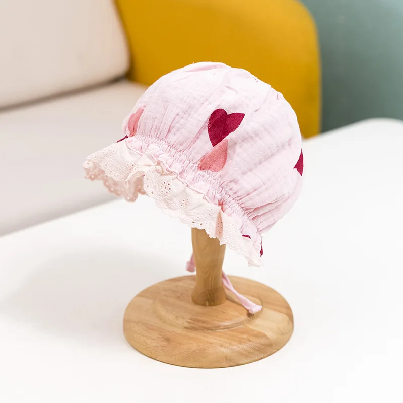 Мягкая хлопковая детская шапка с принтом клубники от солнца для новорожденных