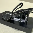 Летние римские сандалии на высоком каблуке из ПВХ с заклепками, Украшенными Бисером, искусственная кожа и открытым носком, сексуальные стильные ретро сандалии