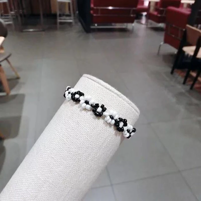 2019 звезда того же браслета использует разноцветные бусины ручной работы