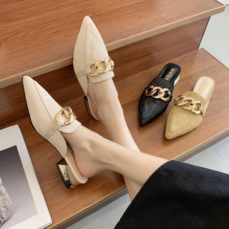 

Slippers Casual Rivet Flat Shoes Female Cover Toe Slides Med Slipers Women Loafers Square heel Mules Sexy Luxury 2021 Pointed