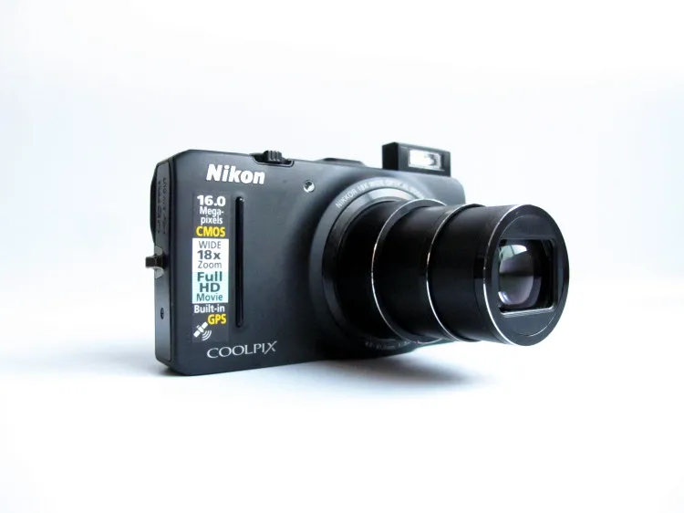 Цифровая камера Nikon Coolpix S9300 16 0 MP cmos сенсор 18x Zoom NIKKOR ED стеклянный объектив с