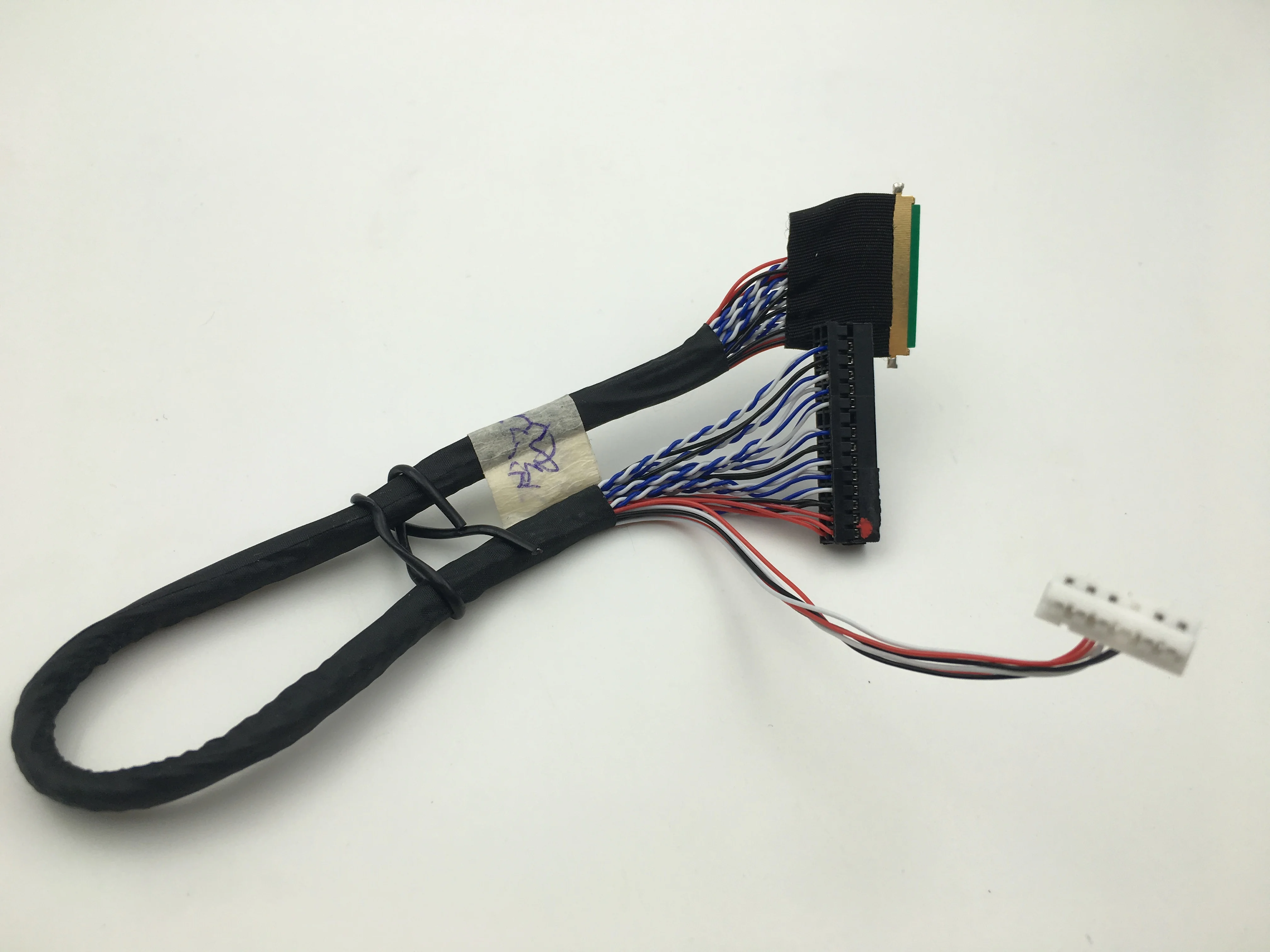 

LP-40PIN Double 6 Signal Input LED Laptop High Definition 250MM LVDS