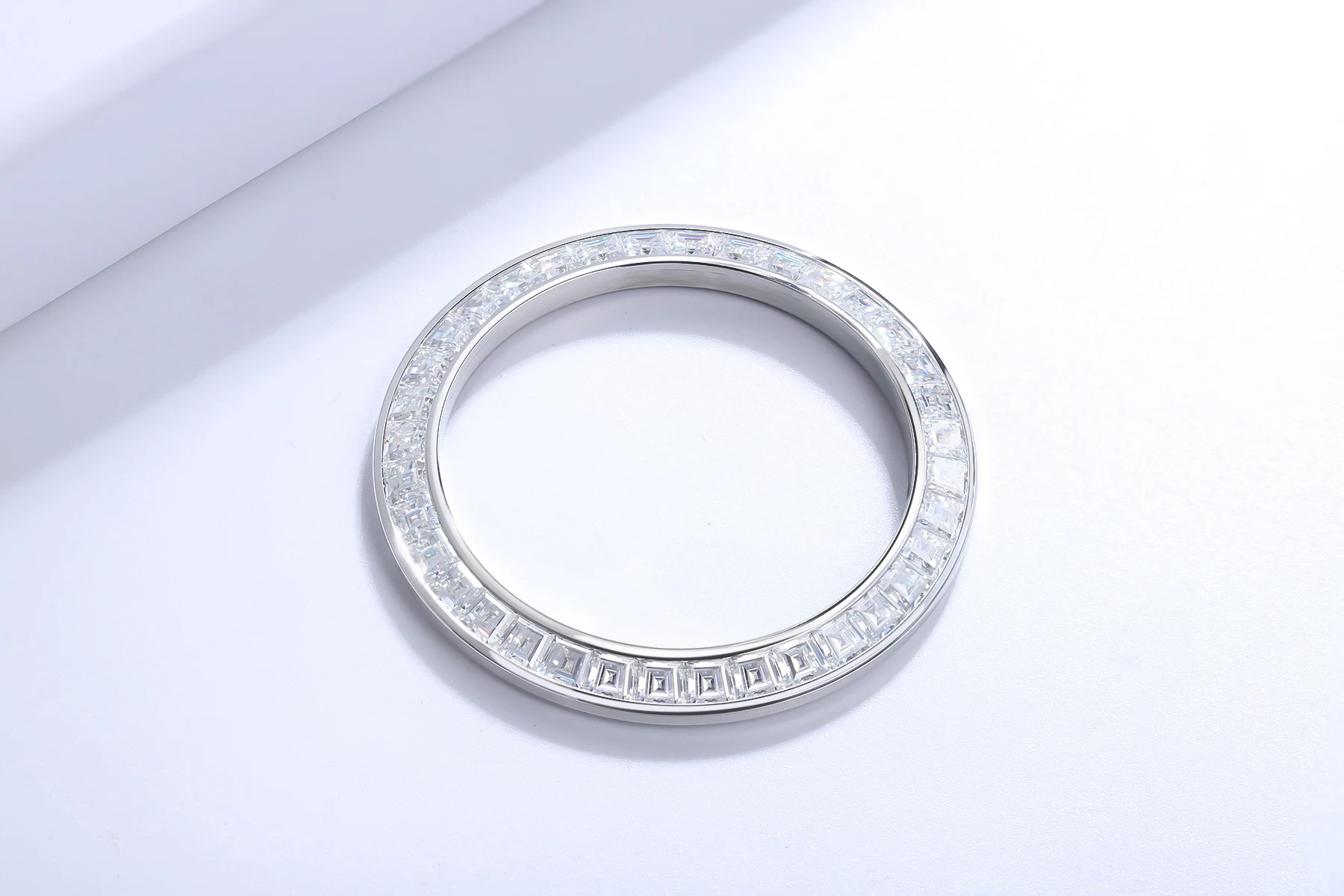 Customized Watch Bezel Daytona 40mm Inserts Made Out of Stainless Steel with Moissanite