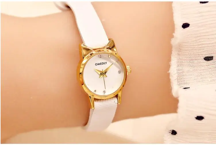 Часы женские Кварцевые водонепроницаемые с ремешком из натуральной кожи и