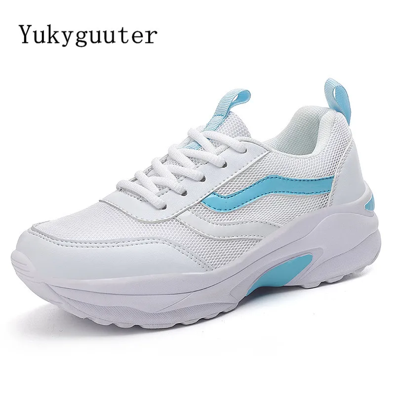 Женские спортивные кроссовки для бега сетчатые на плоской подошве летние