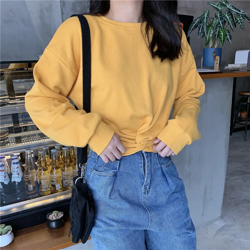 

Niche Design Short Sweater Women's Spring and Autumn Thin Loose Korean Fashion Ins Idle Style Bf Very Fairy Blouse