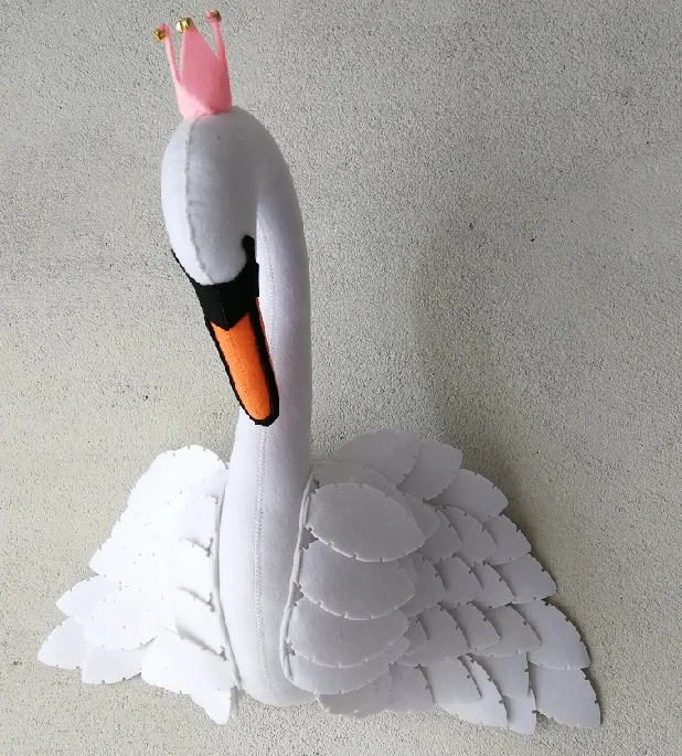 Животные Слон тигр птица Peafowl голова настенное крепление фетровые художественные игрушки Детская комната дома настенные декорации куклы фото реквизит - Цвет: England swan