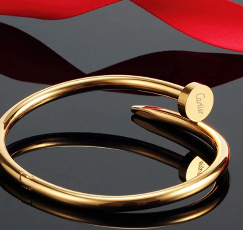 

Office popular luxury Carter Bracelet 1:1 high-quality banquet couples gift with LOGO dust bag