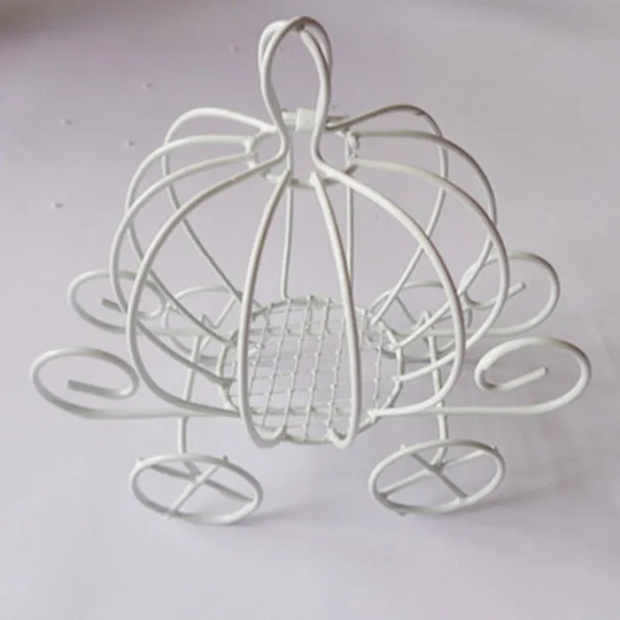 

30pcs/lot New arrival Iron Carriage Wedding Candy Chocolate Favor Boxes Party Decoration Box 3 Colors free shipping