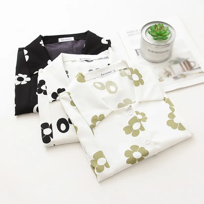 

Casual Loose Shirt Floral Printed Short Sleeve Girls Blouses Women Single Breasted Chiffon Blouses