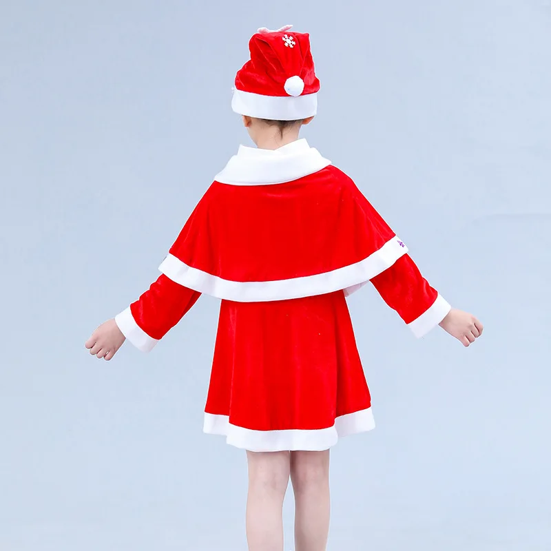 

Boys, girls, toddlers, Christmas, the old man in the costume