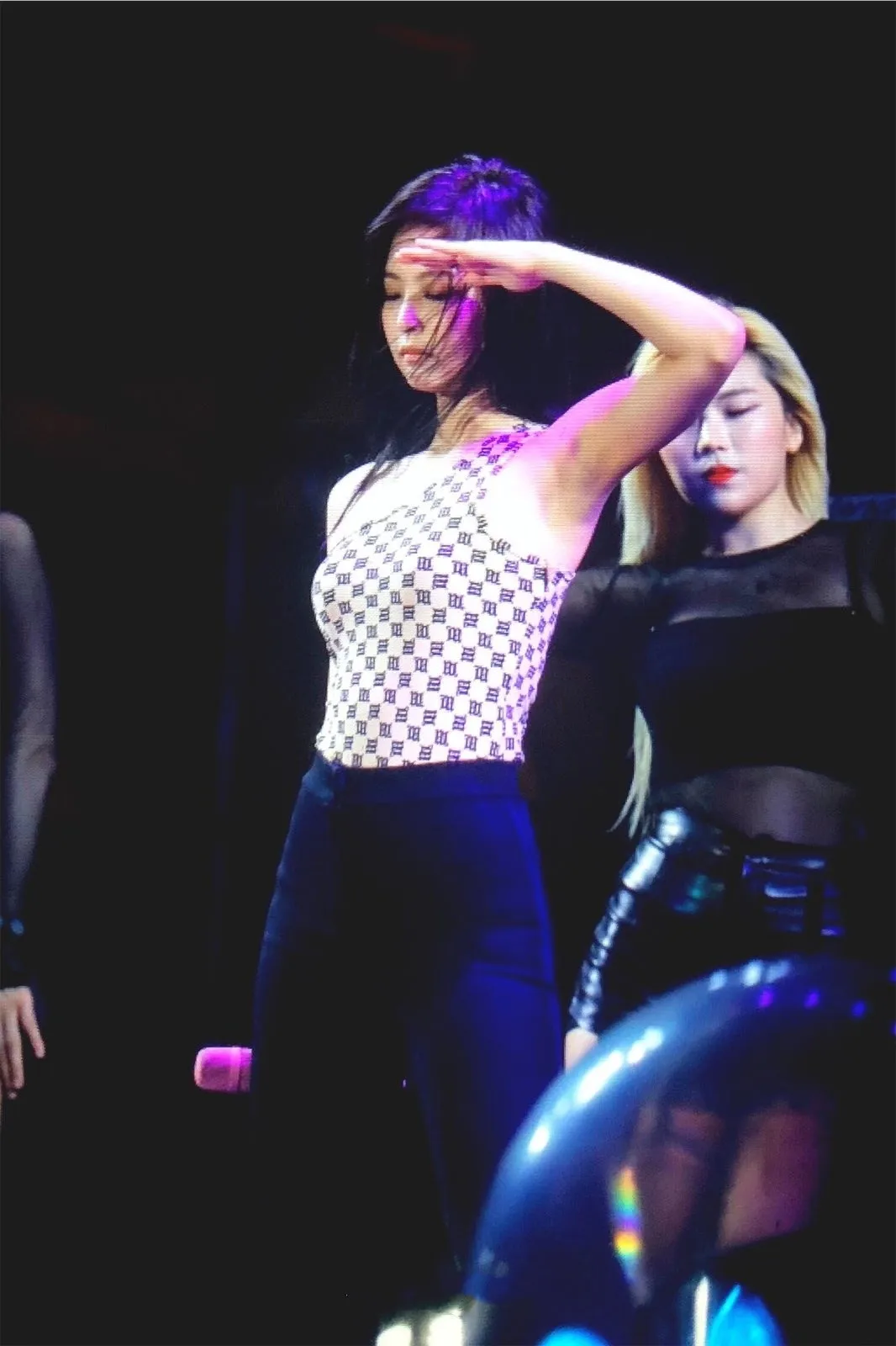 Kpop Blackpink Дженни летний Готический стиль с лямкой на одно плечо по диагонали футболка Женские сексуальные колготки футболки топы танцевальное шоу Женская Ретро-футболка