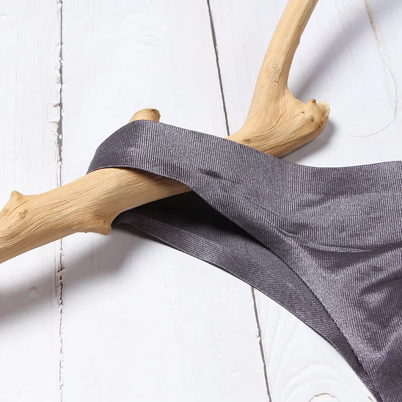 Женские сексуальные трусики из ледяного шелка бесшовные стринги дамское нижнее