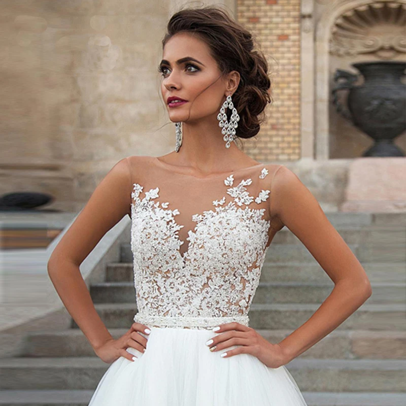 

Vestido De Noiva Sleeveless Bridal Dress Romantic Buttons Tulle Lace Appliques Wedding Dresses