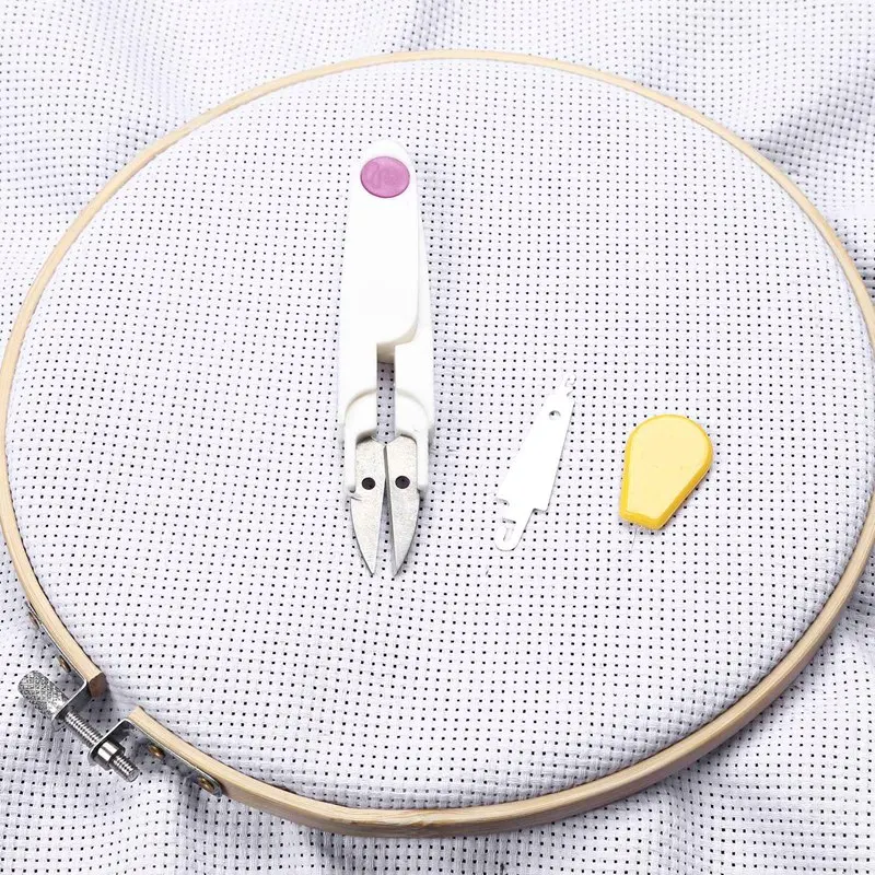 Full Set of Embroidery Starter Kit Cross Tool Including 5 Bamboo Hoop 50 Vivid Color Threads 12 by 18-Inch 14 C | Дом и сад