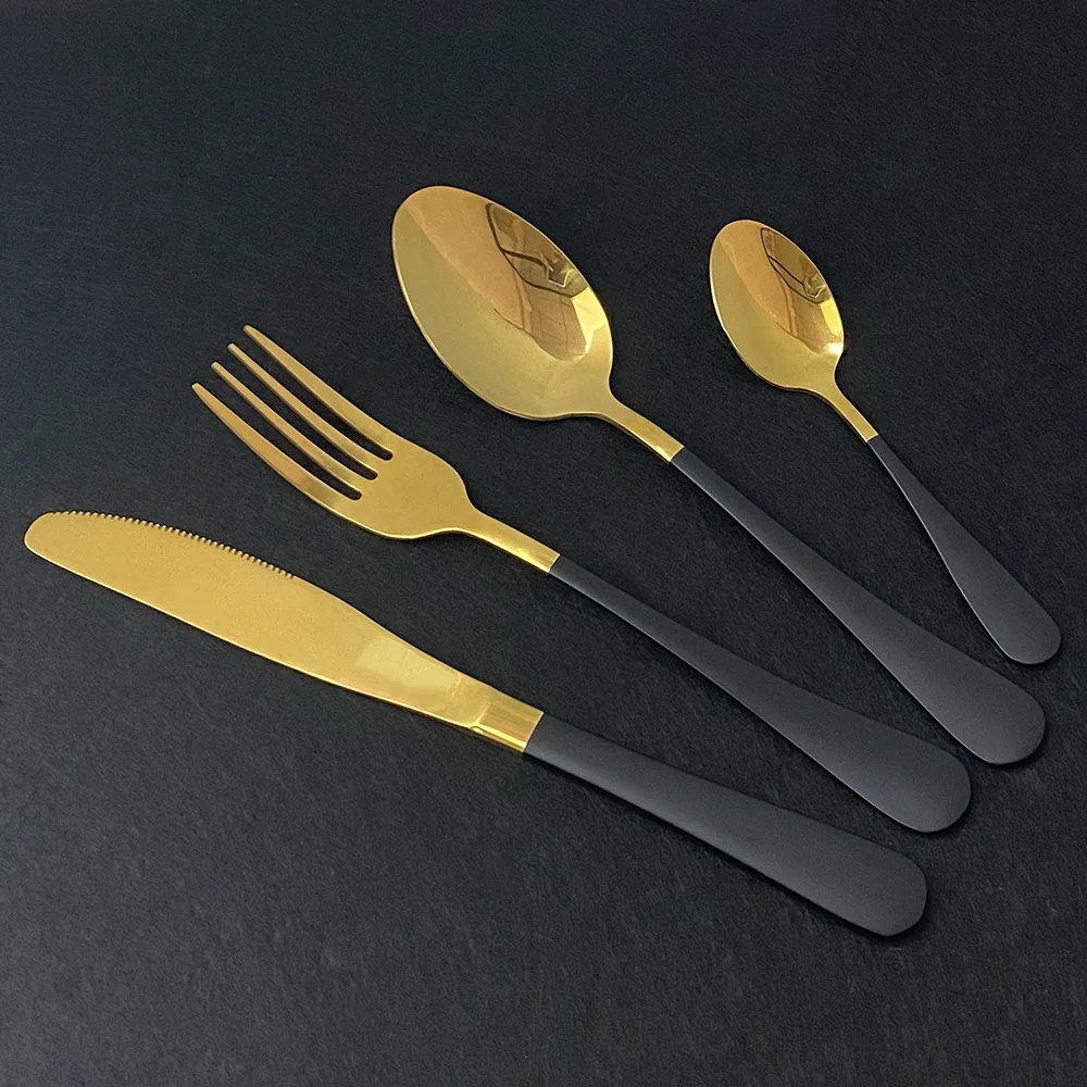 Набор столовых приборов черного и золотого цвета столовая посуда 4 шт. 18/10