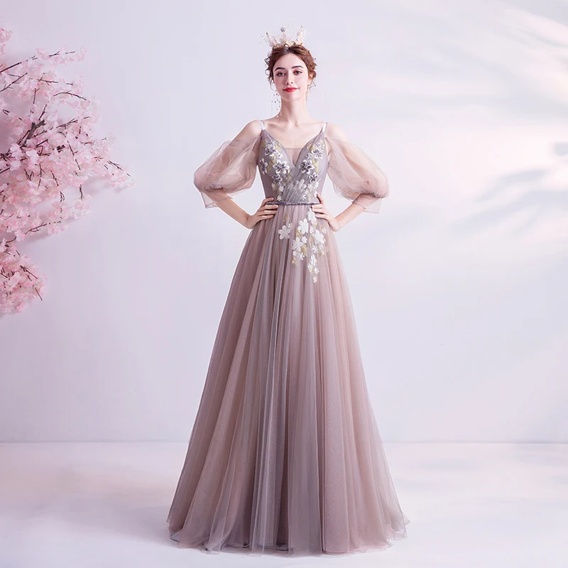 Рисунок 2 - Вечерние кружевные платья для беременных