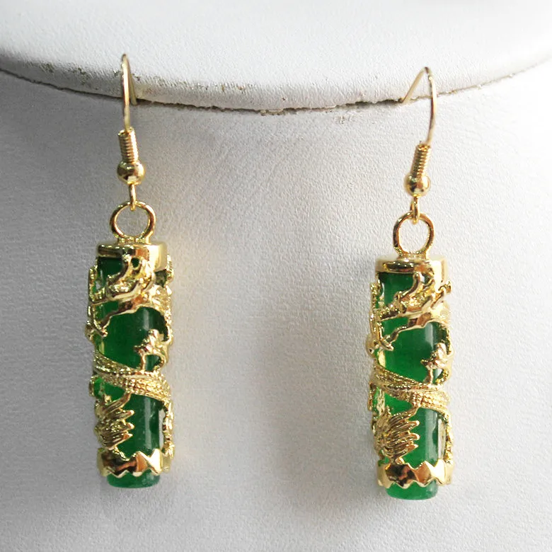 

Shipping unique Amazing green + Dragon Earring 5.29