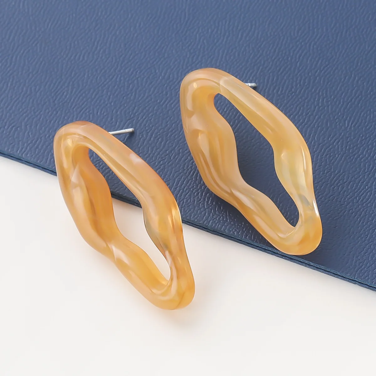 

Модные Простые геометрические полимерные серьги для женщин, летние новые винтажные стильные круглые Висячие серьги для девочек, бижутерия ...