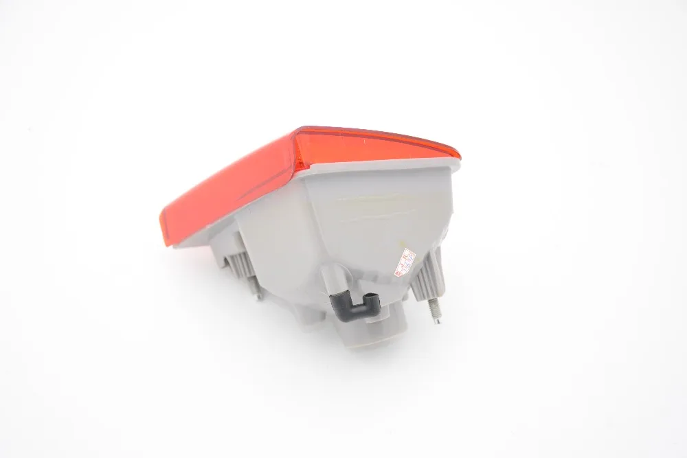 1 шт. отражатель для заднего бамперсветильник левая противотуманная фара LH 81581-60180