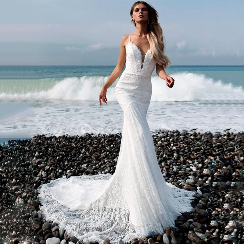 

luxury Romantic Lace Spaghetti Straps Neckline Backless Mermaid Wedding Dress With Beaded Sexy V neck Bride Dress Wedding Gowns