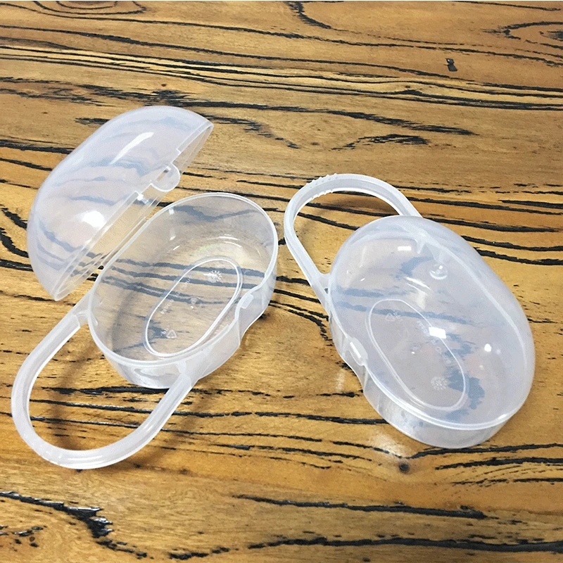 

Non-toxic Baby Solid Pacifier Box Soother Container Holder Pacifier Box Travel Storage Case Safe Holder Pacifier PP Plastic Box