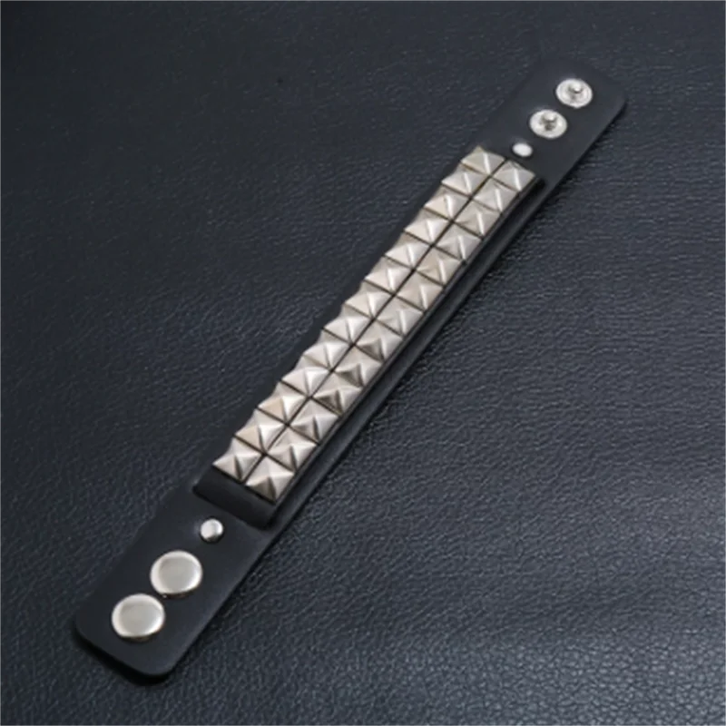 Мужской Черный Кожаный Браслет-манжета в стиле панк с металлическими заклепками