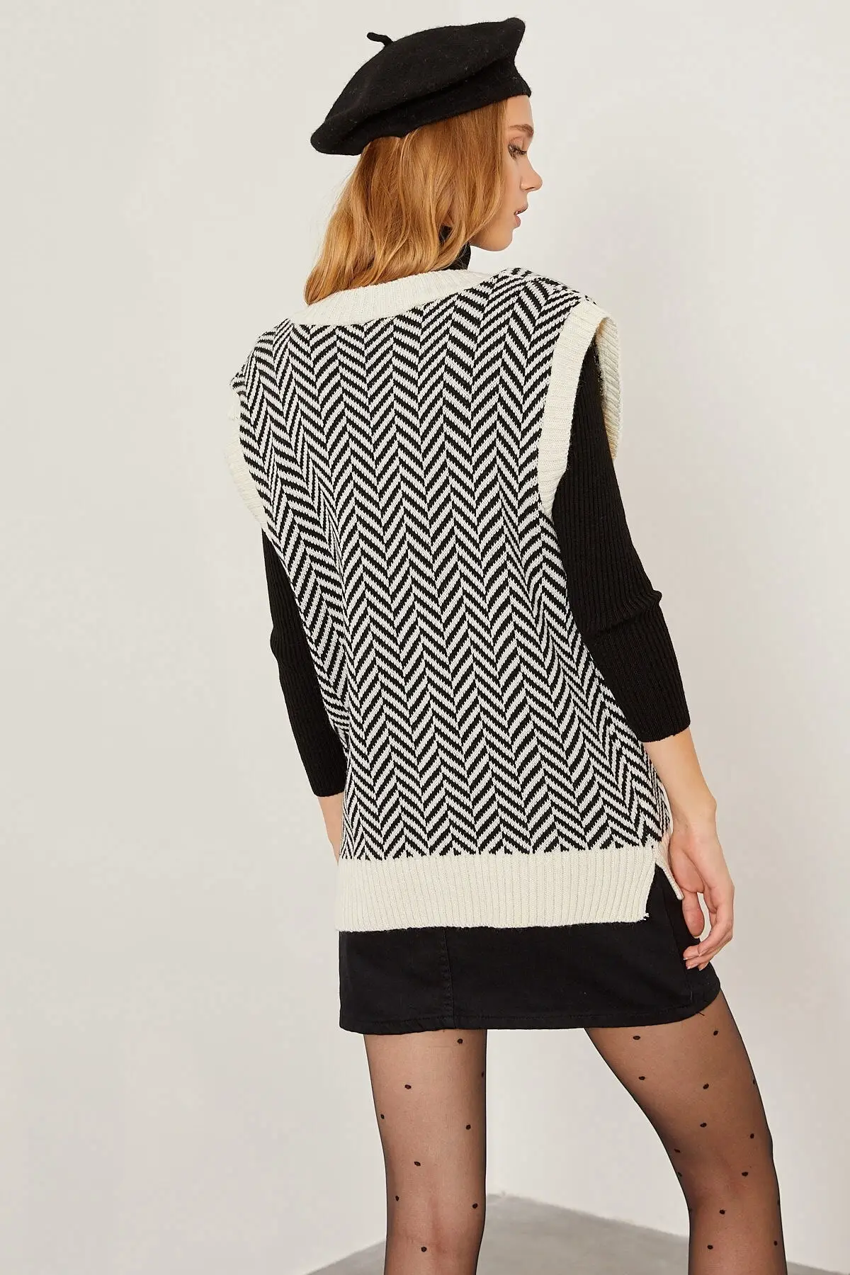 

Women's Stone V Neck Oversize Knitwear Sweater