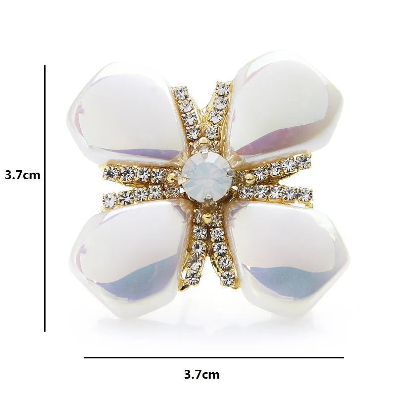 

Wuli&baby Handmade Simulated-pearl Flower Cross Brooch Pins Sparkling Rhinestone 2021 New Designer Women Brooches Gift