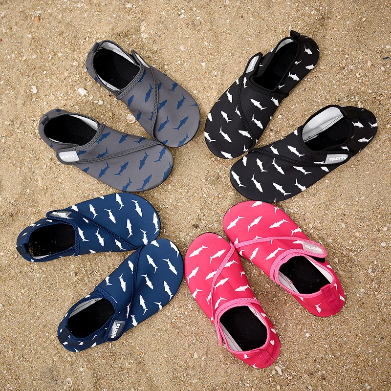 Outdoor Beach Water Shoes Men Breathable Quick Dry Comfortable Waterproof Elastic Upstream Socks Trekking Diving Water Sneakers