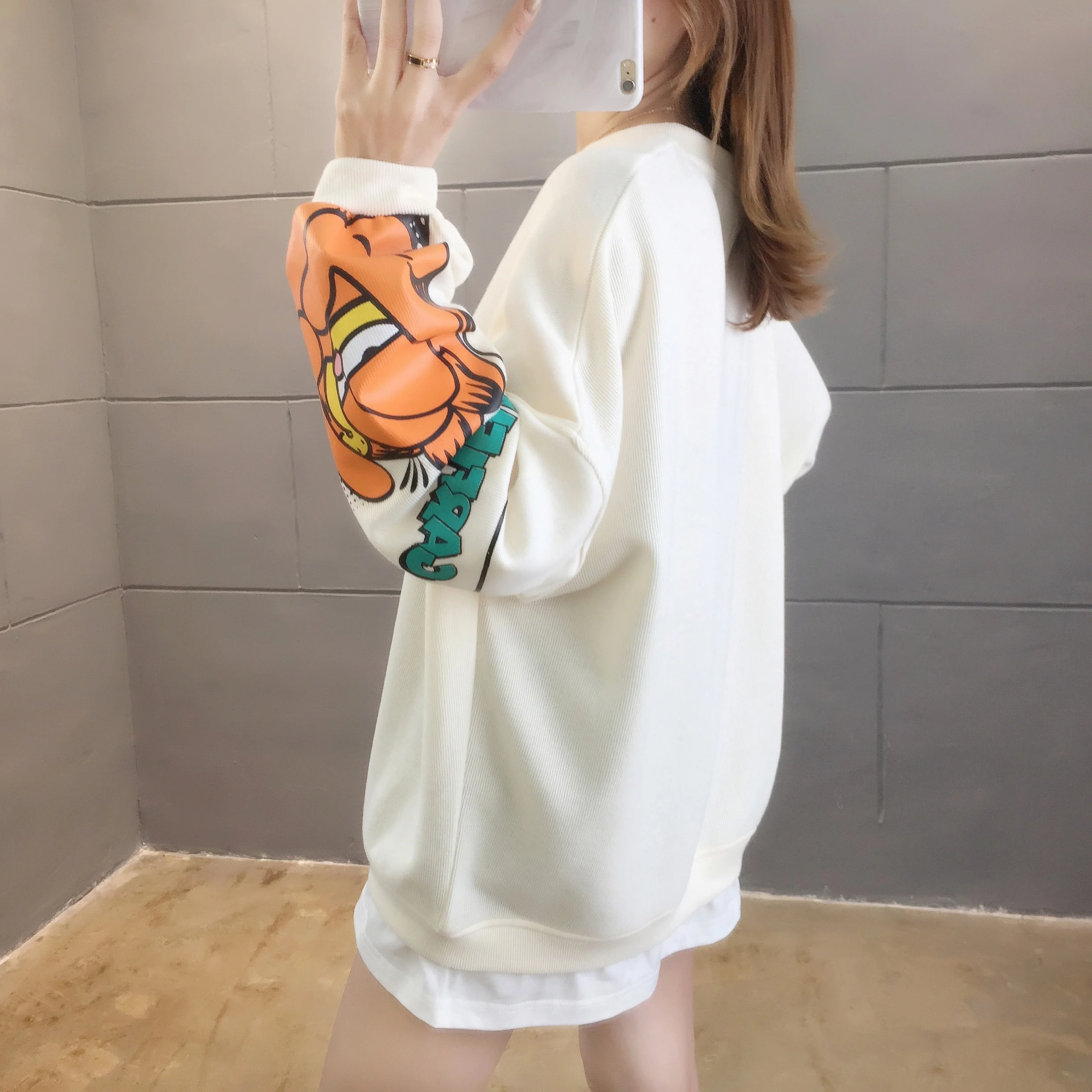 

Autumn women sweater casual O neck long-sleeved cartoon print pullover fake 2-piece set mid-length kawaii embroidery sweater