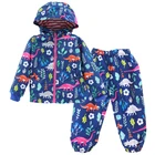 Детский непромокаемый костюм для мальчиков и девочек 1-6 лет, на весну и осень, плащ с капюшоном + штаны, водонепроницаемая одежда