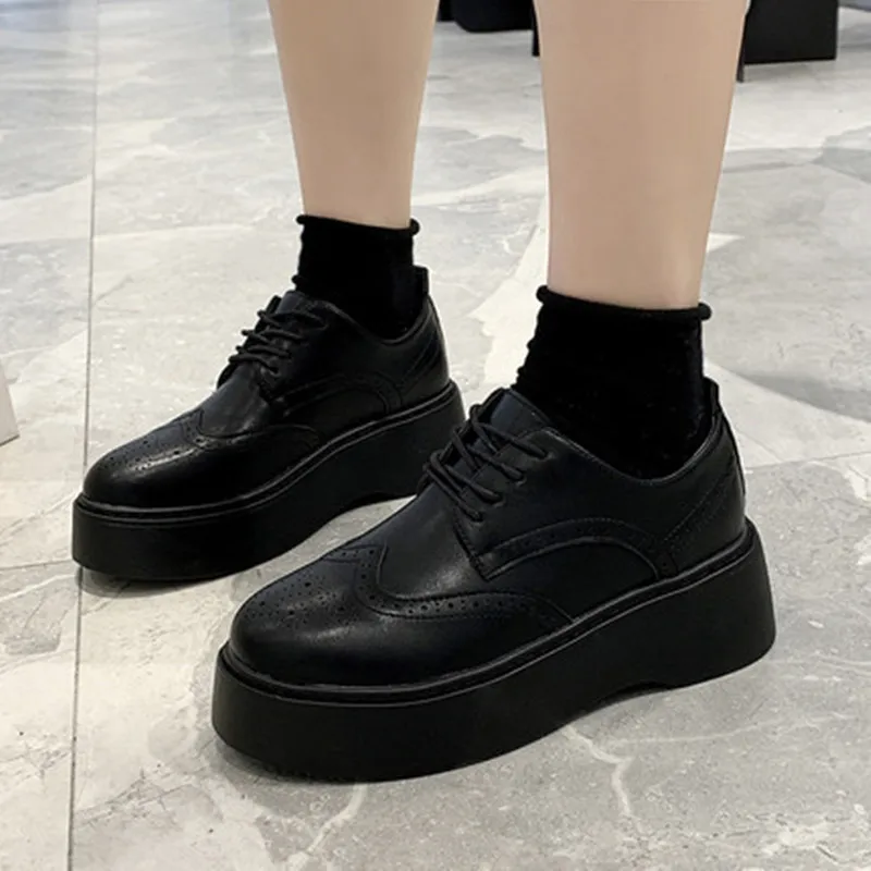 

Brand Spring Autumn Women Flats Fashion Flat Platform Shoes Women's Patent Leather Shoes Female Oxford Black