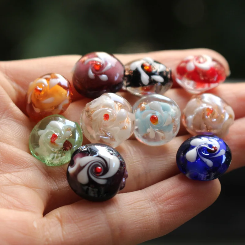 Плоские лампворк стеклянные бусины 20 шт. разные цвета с внешними бусинами в форме