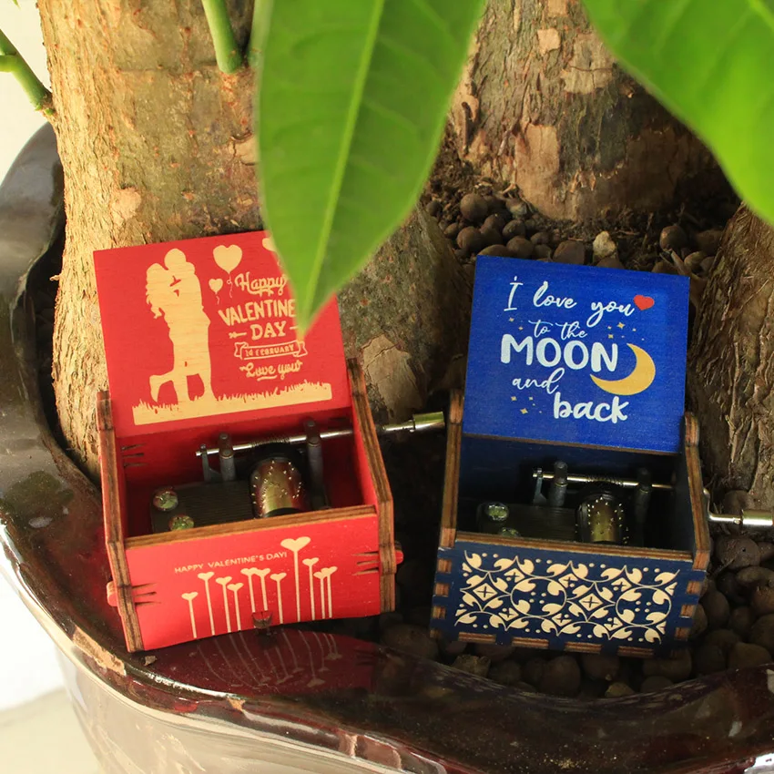 Музыкальная шкатулка с изображением капитана Джека Воробья деревянная