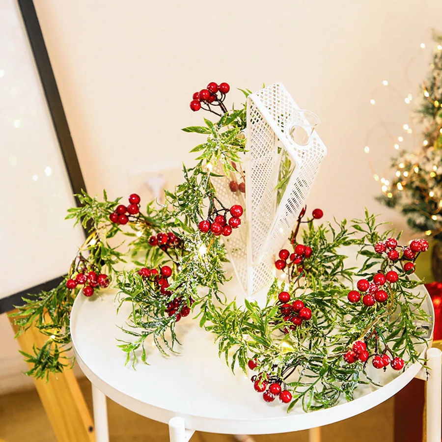 

2M 20LED String Light Christmas Red Fruit Garland With Pine Needles Battery Operate Green Leaf Fairy Light For Bedroom Wedding