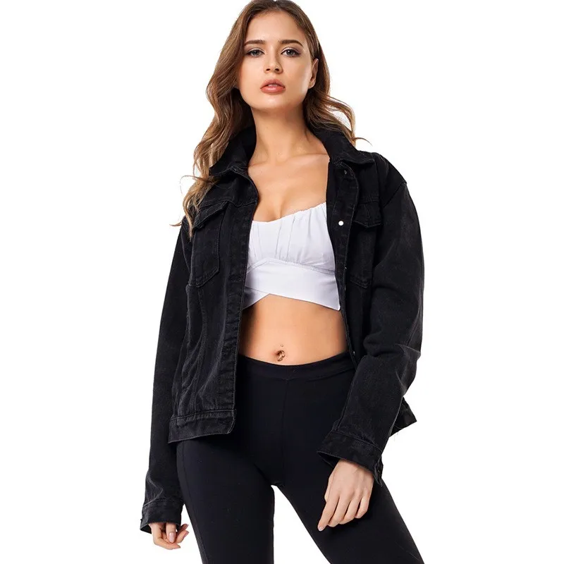 Женская Черная рваная короткая джинсовая куртка с длинным рукавом потертым
