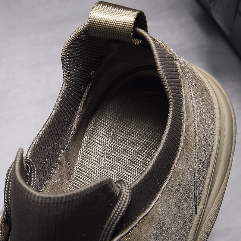 Мужские замшевые туфли на шнуровке для отдыха прогулок модные однотонные