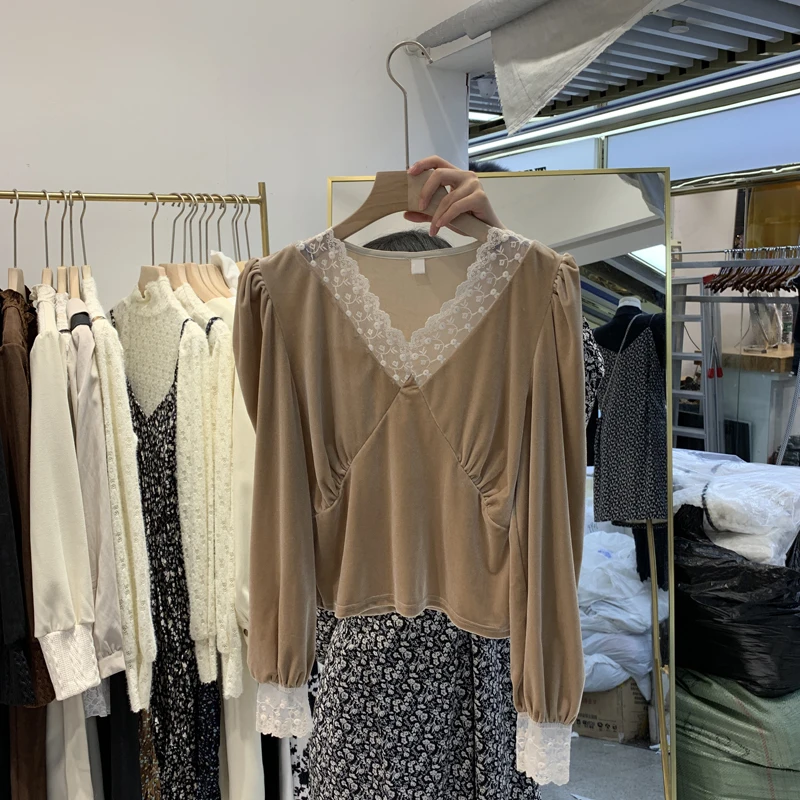 

Elegant Lace Patchwork V-Neck Blouses Women Shirts Spring Soft Long Sleeve Woman Tops 2021 All Match Slim Blusas Mujer