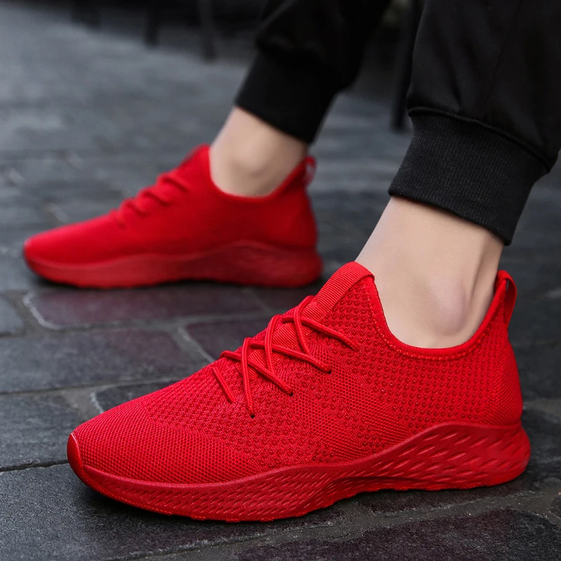 

BomKinta 2019 New Outdoor Running Shoes For Man Hot Sell Sport Shoes Red Black Men Sneakers Zapatos corrientes de verano White