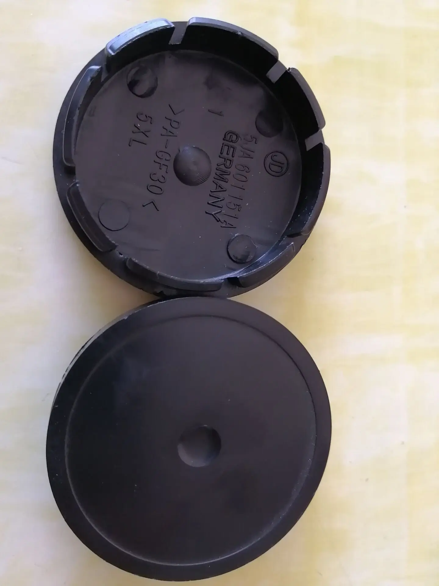 Колпачки на ступицу колеса автомобиля черные серебристые 56 мм 60 65 Центральная